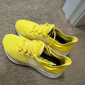 New Balance Women’s Sneakers